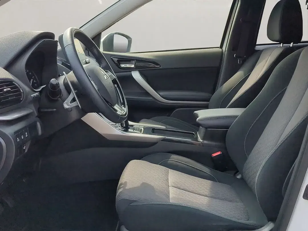 Mitsubishi Eclipse Cross PHEV - Thumbnail 9