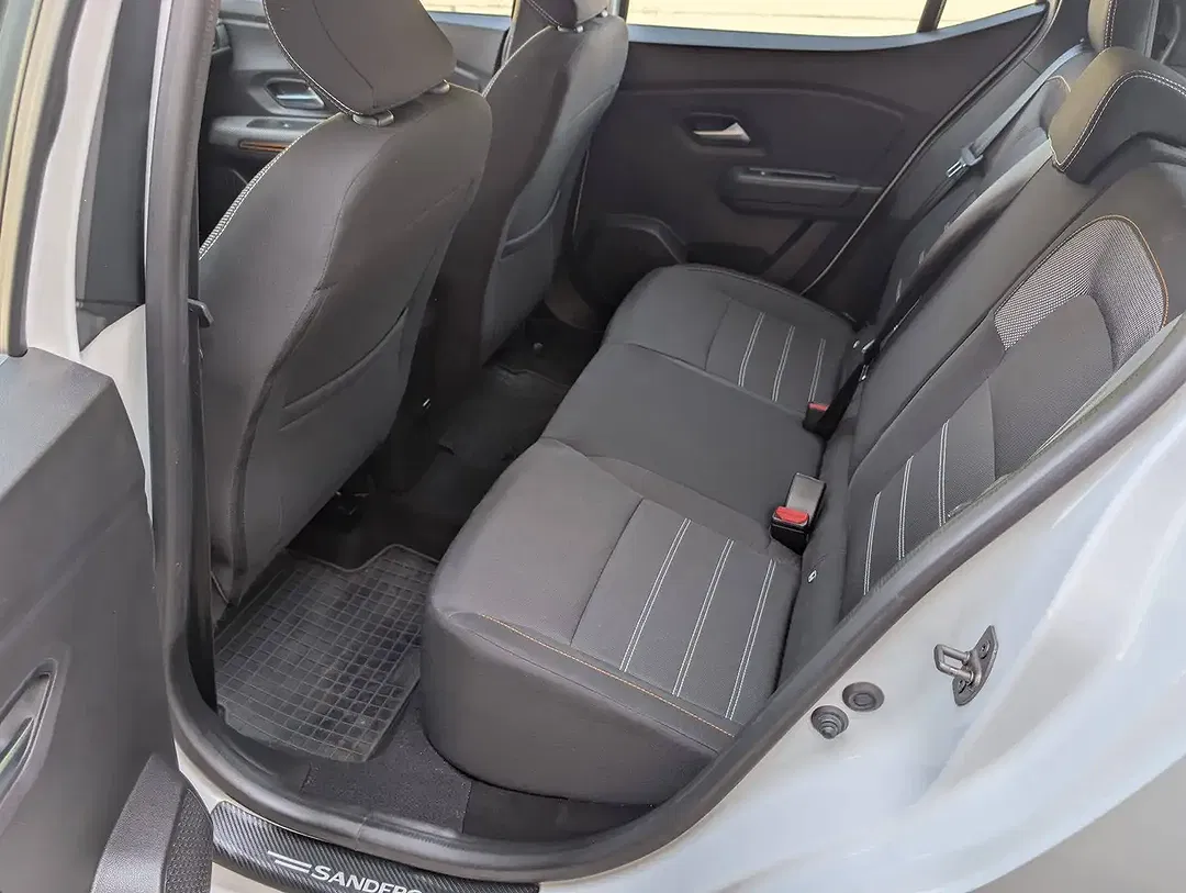 Dacia Sandero Stepway Comfort - Thumbnail 8