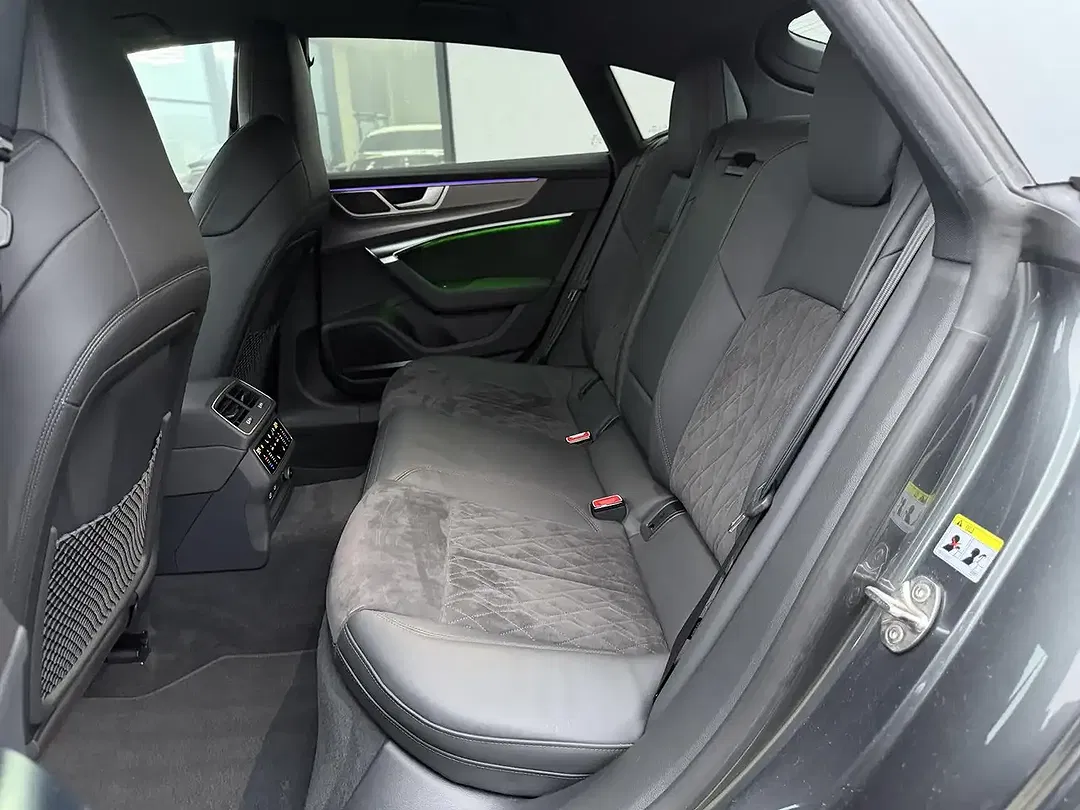 Audi RS7 4.0 TFSI quattro - foto 15