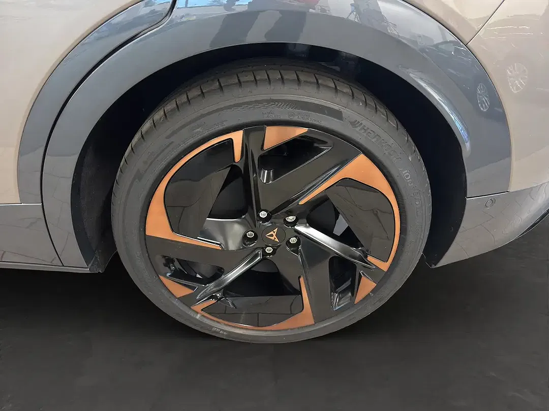 CUPRA Tavascan 4Drive VZ Matrix LED - Thumbnail 10