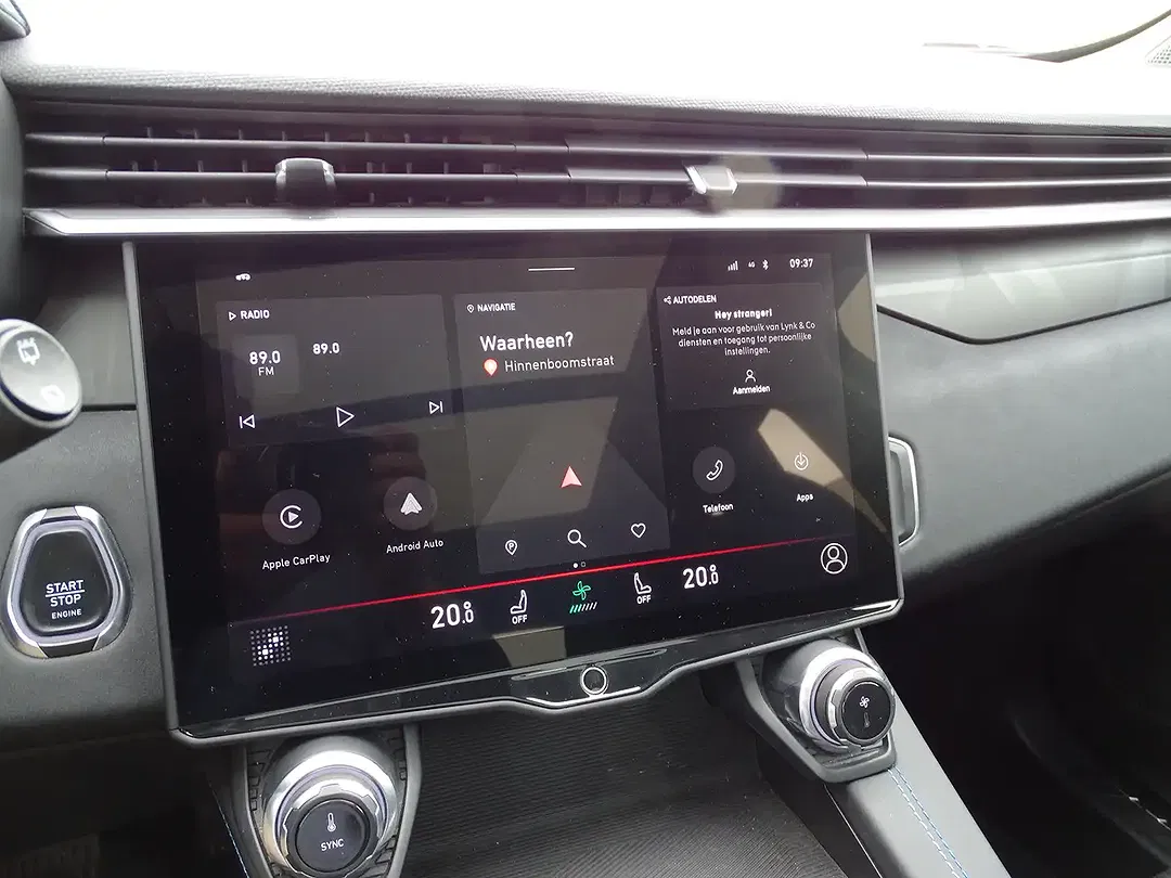 Lynk & Co 01 - Thumbnail 10