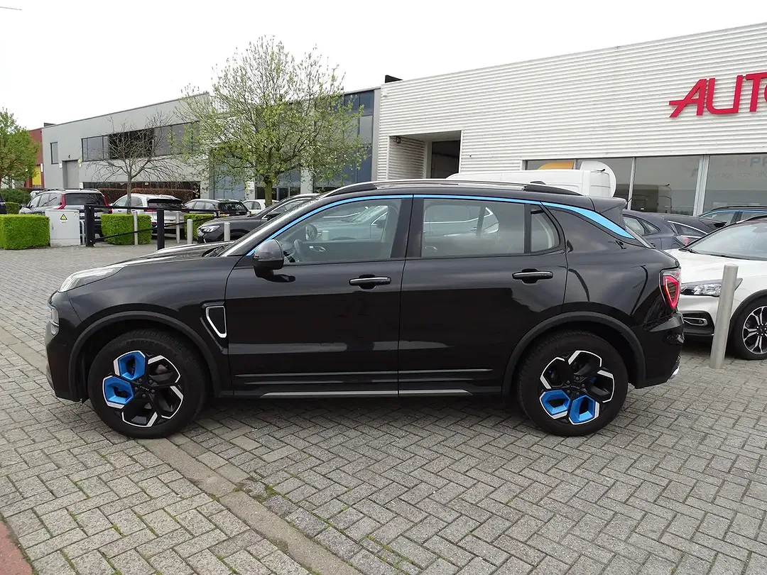 Lynk & Co 01 - Thumbnail 5