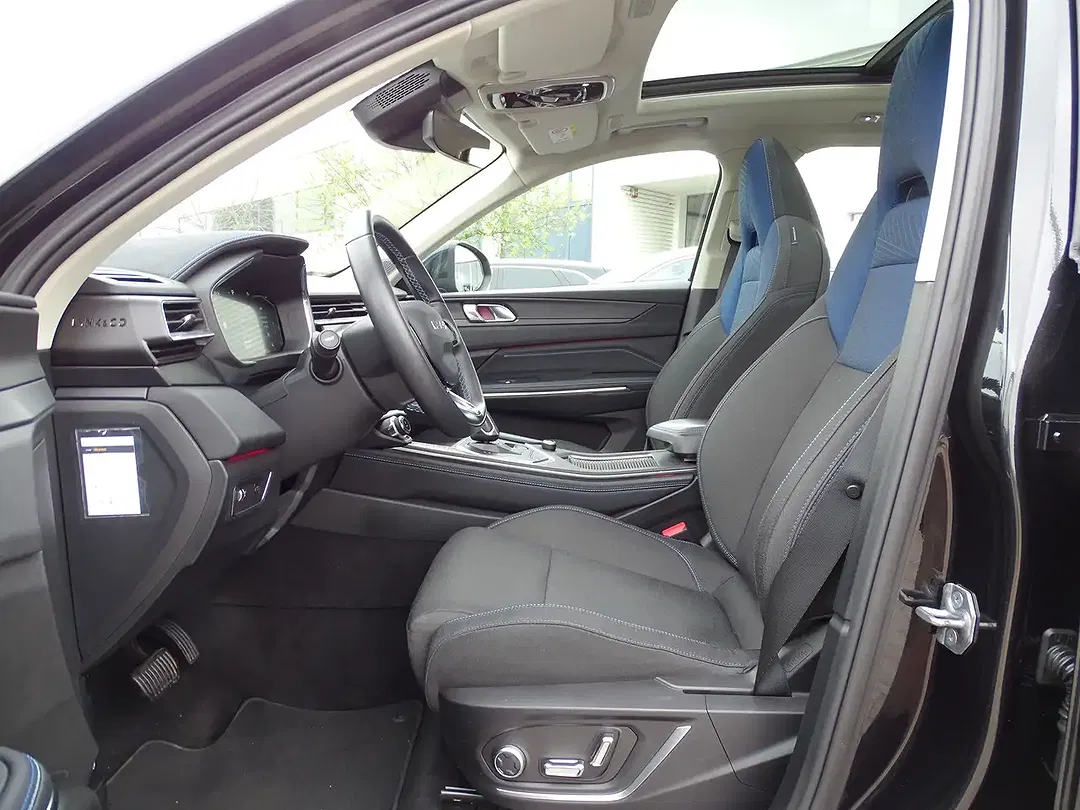 Lynk & Co 01 - Thumbnail 7