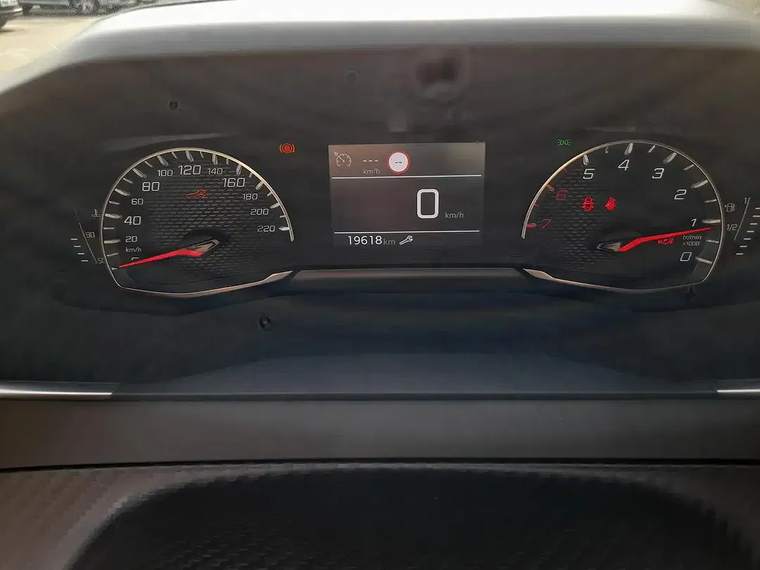 Peugeot 208 PureTech - Thumbnail 19