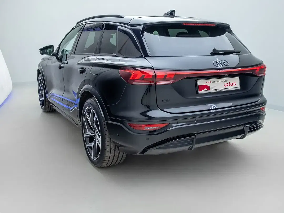 Audi Q6 e-tron performance Matrix LED S line - Thumbnail 6