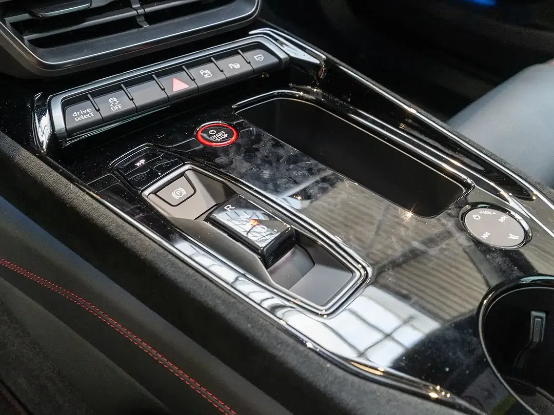 Audi RS e-tron GT performance Matrix LED - Thumbnail 11