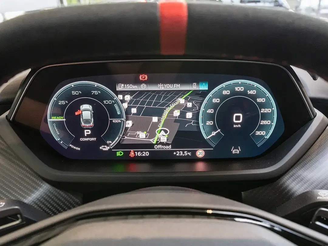 Audi RS e-tron GT performance Matrix LED - Thumbnail 12