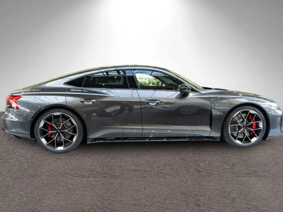 Audi RS e-tron GT performance Matrix LED - Thumbnail 4