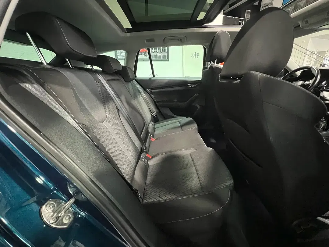 Skoda Octavia 1.0 TSI Combi - foto 15