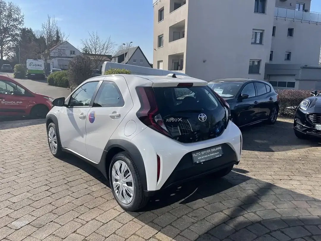 Toyota Aygo X - Thumbnail 6