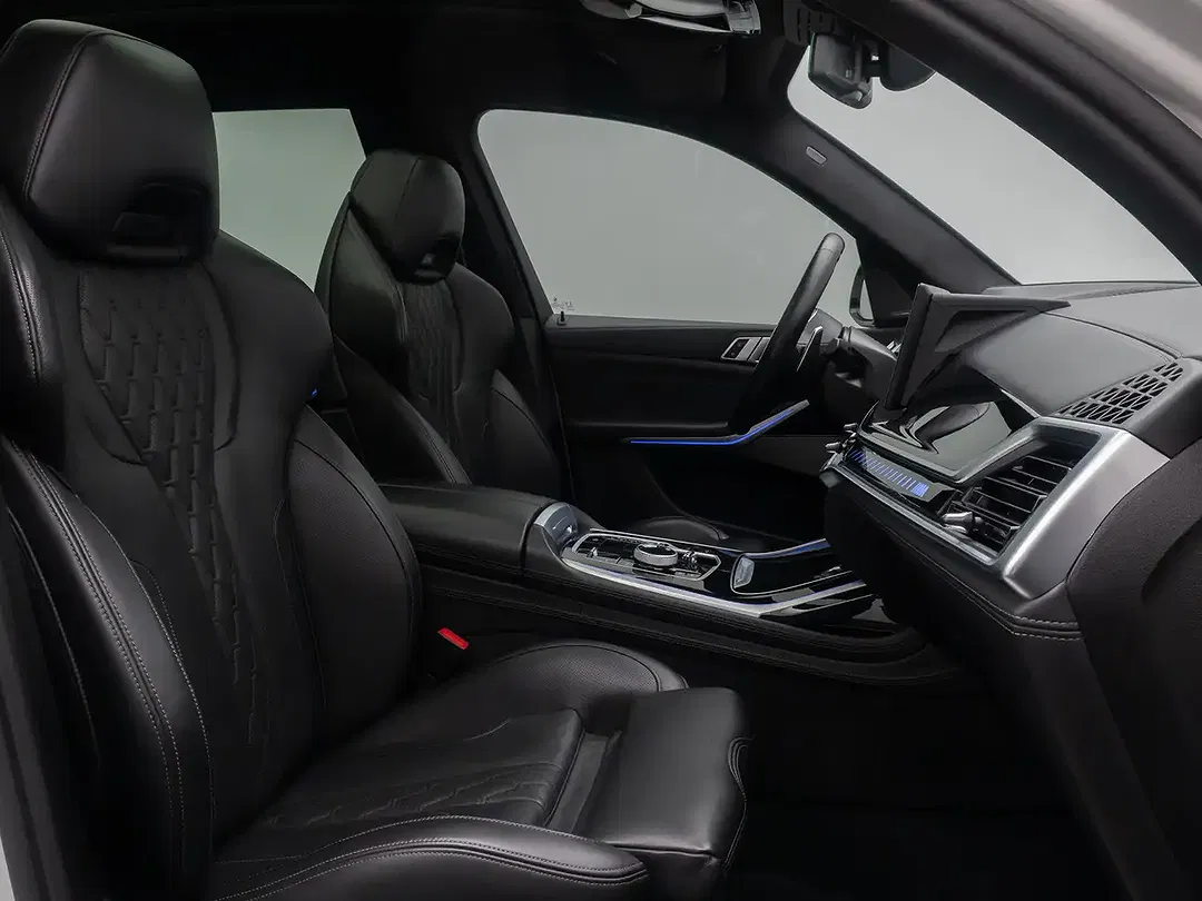 BMW X7 M - Thumbnail 19