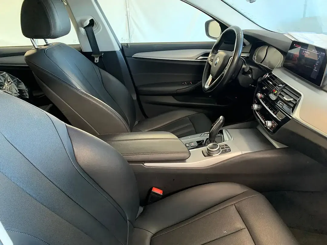 BMW 520 Touring - foto 2