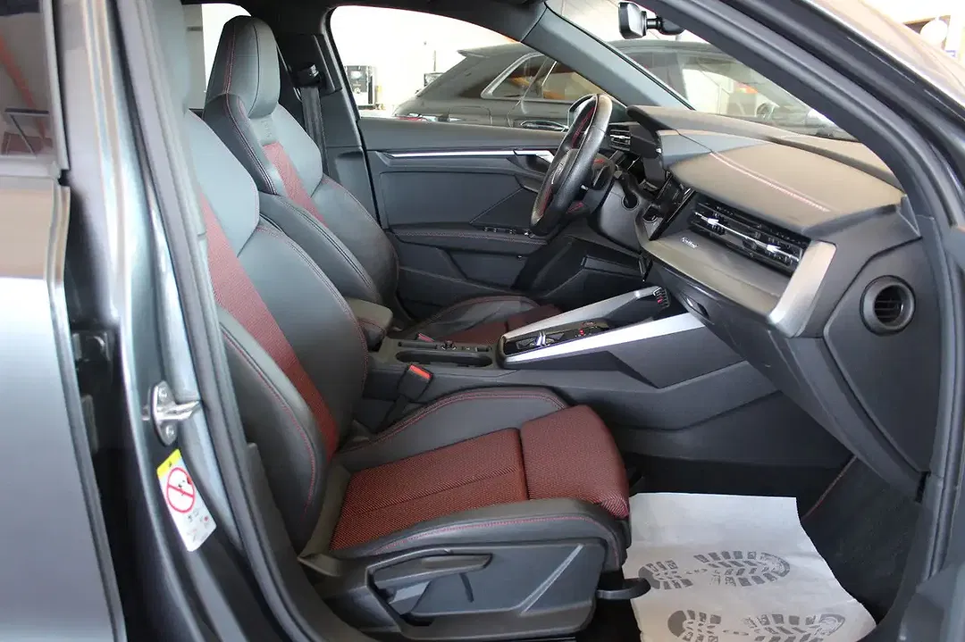 Audi S3 2.0 TFSI S tronic quattro Sportback - Thumbnail 10