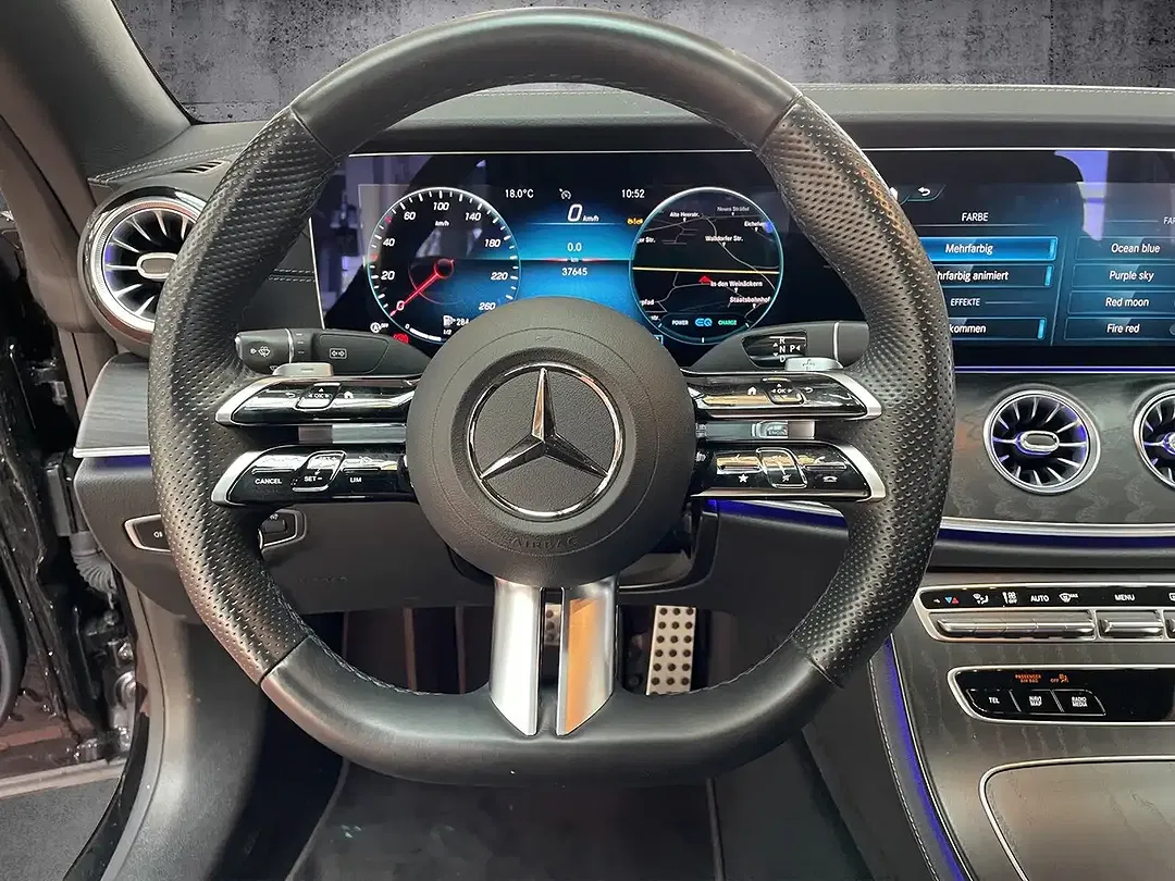 Mercedes-Benz E 200 AMG Night - Thumbnail 11