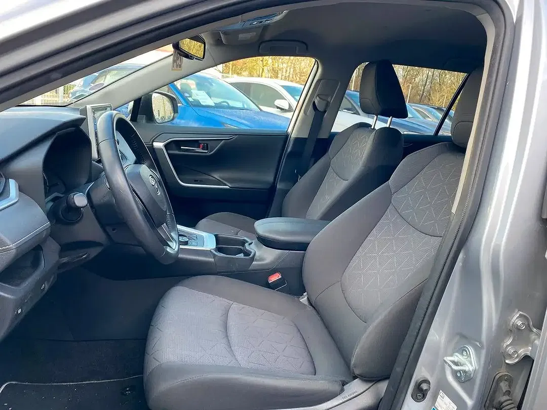 Toyota RAV 4 Hybrid - Thumbnail 10