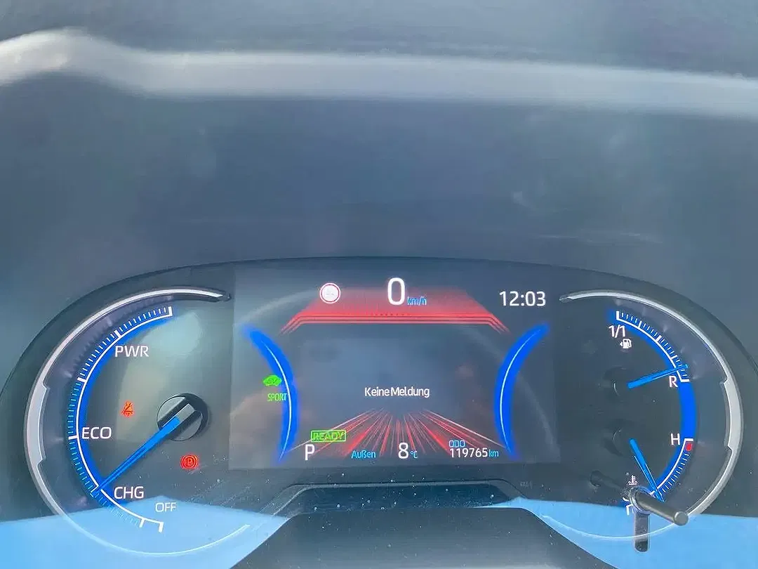 Toyota RAV 4 Hybrid - Thumbnail 13