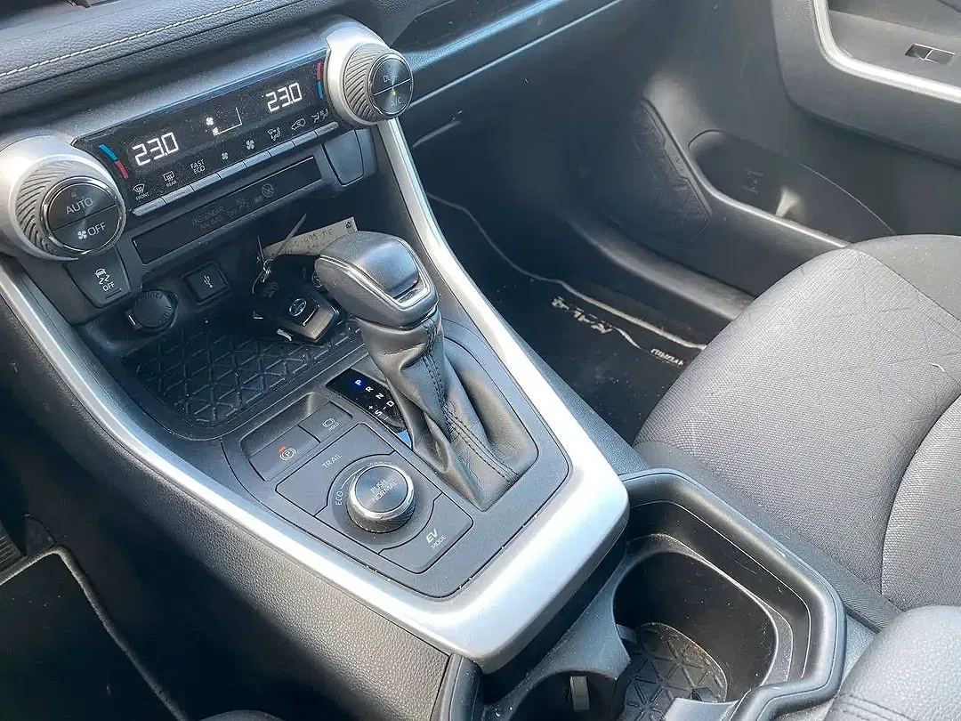 Toyota RAV 4 Hybrid - Thumbnail 14