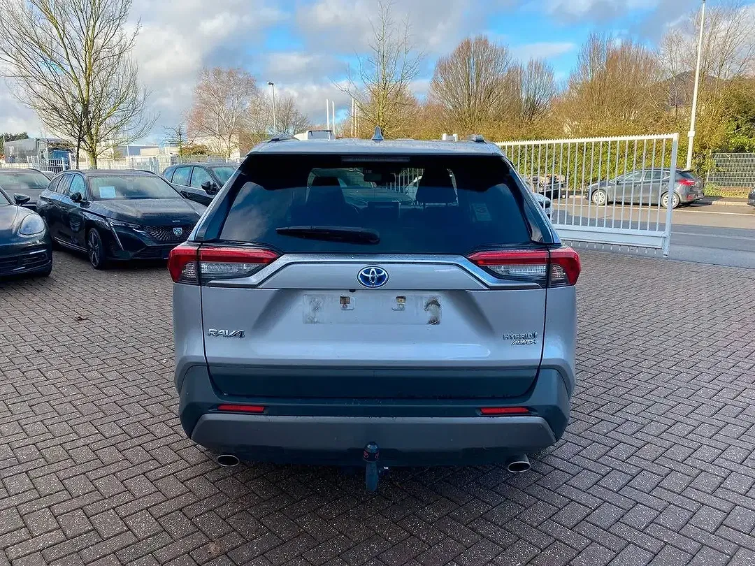 Toyota RAV 4 Hybrid - Thumbnail 5