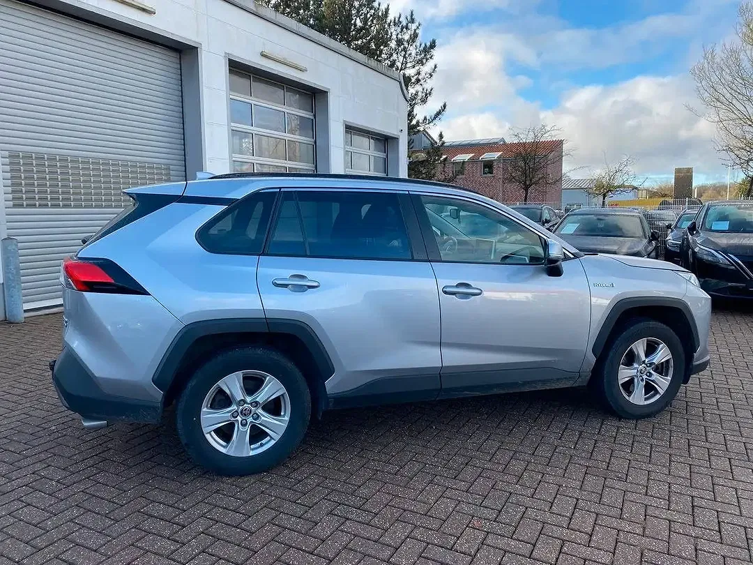 Toyota RAV 4 Hybrid - Thumbnail 7