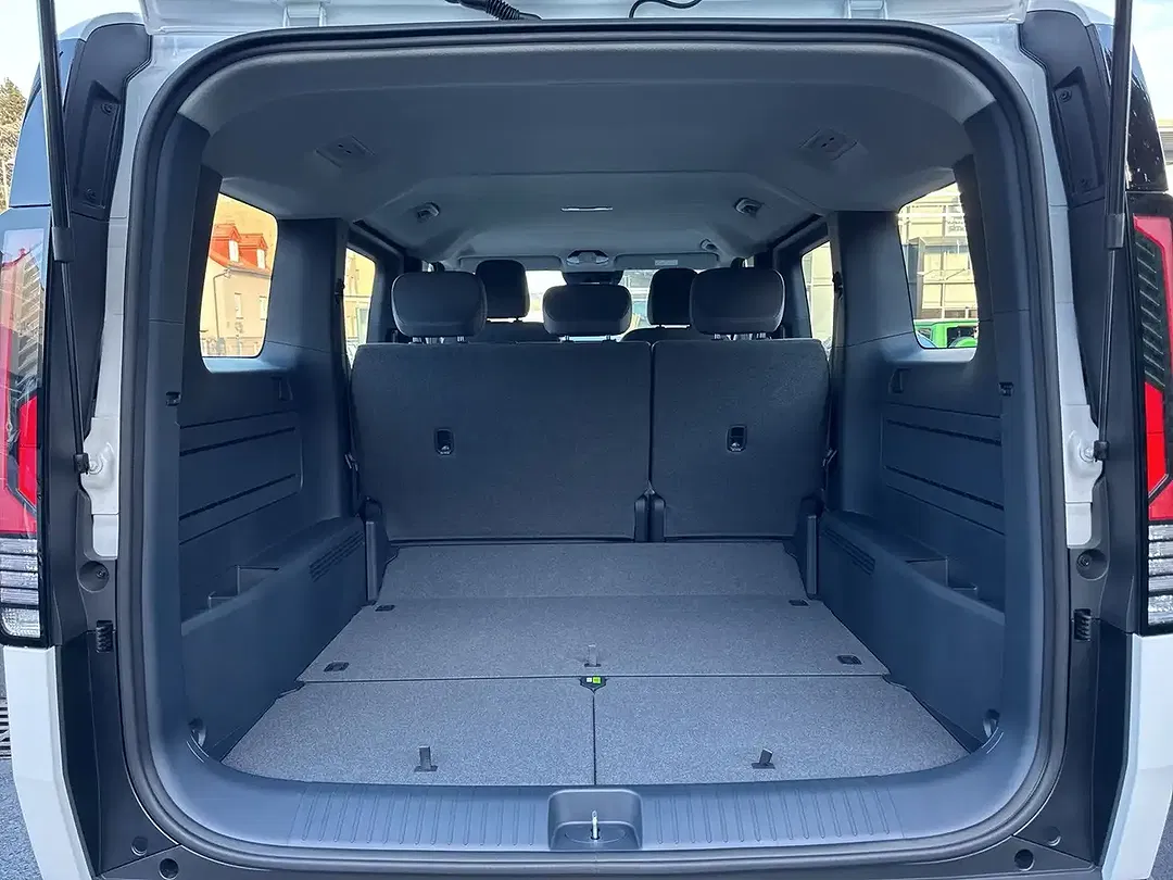 Kia PV5 Passenger Earth Plus - Thumbnail 14