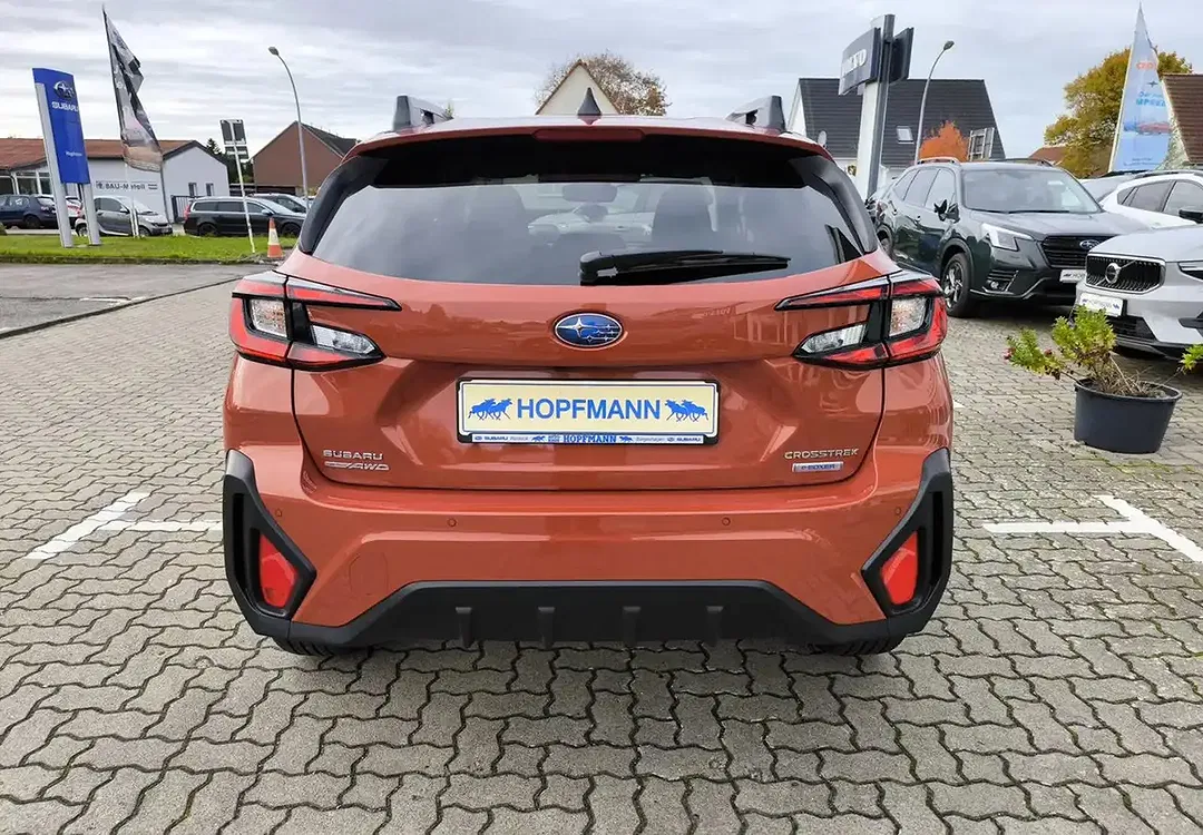 Subaru Crosstrek 2.0 e-Boxer Lineartronic AWD Platinum - Thumbnail 4