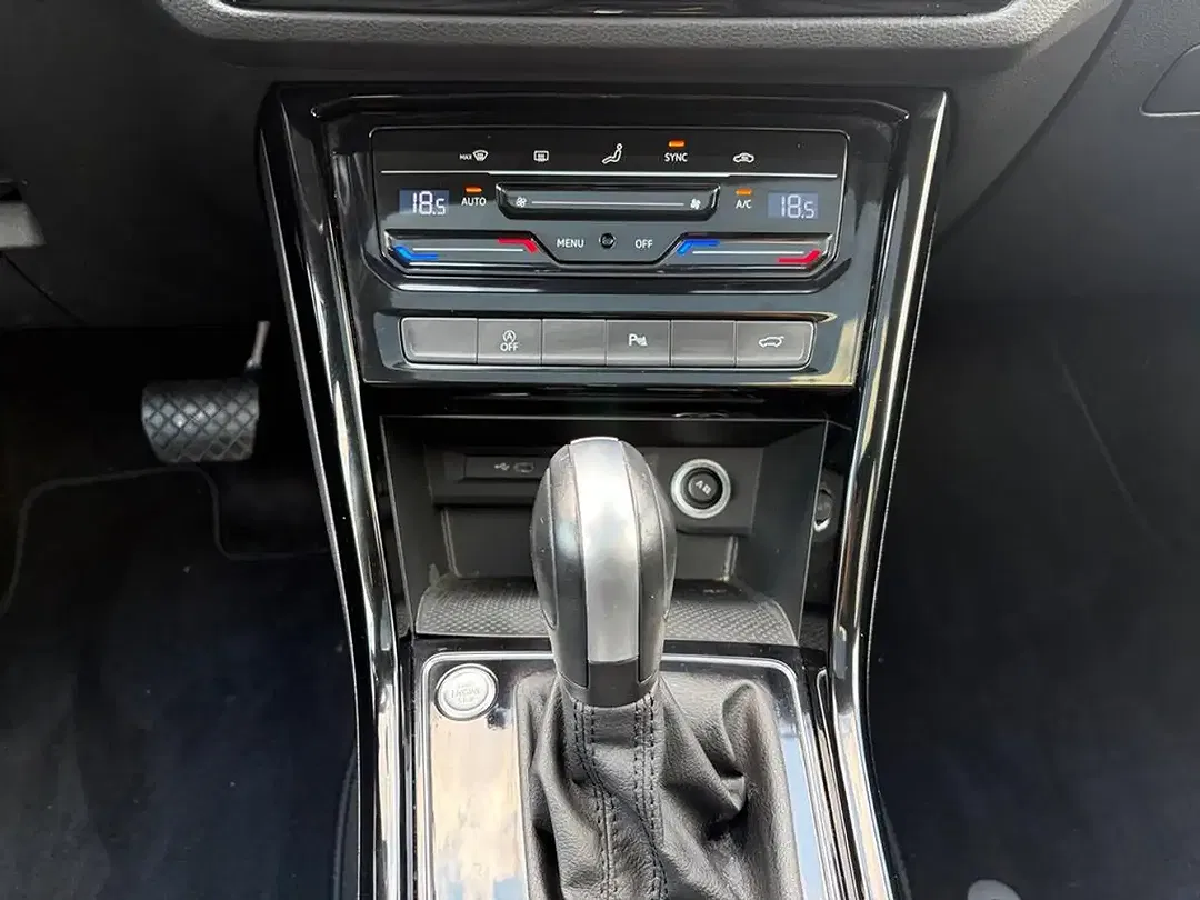Volkswagen Touran 1.5 TSI DSG Highline - Thumbnail 11