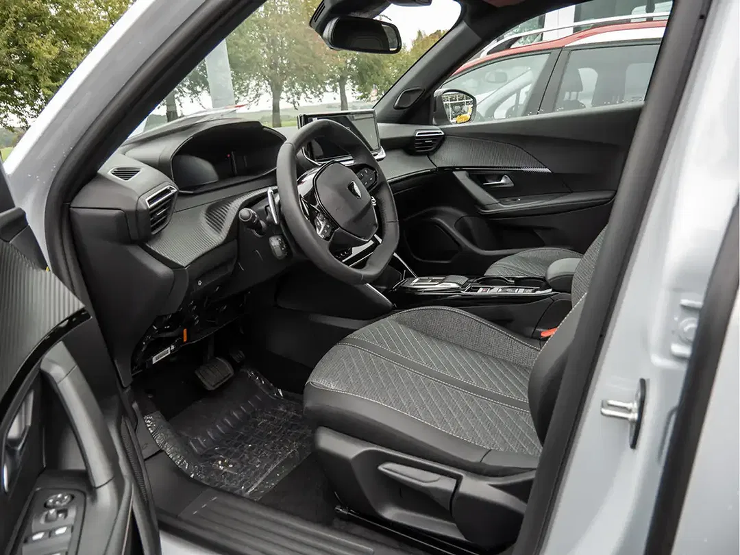 Peugeot 2008 145 Hybrid Allure - Thumbnail 10