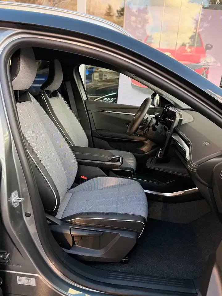 Mitsubishi Eclipse Cross Diamant Top - Thumbnail 13
