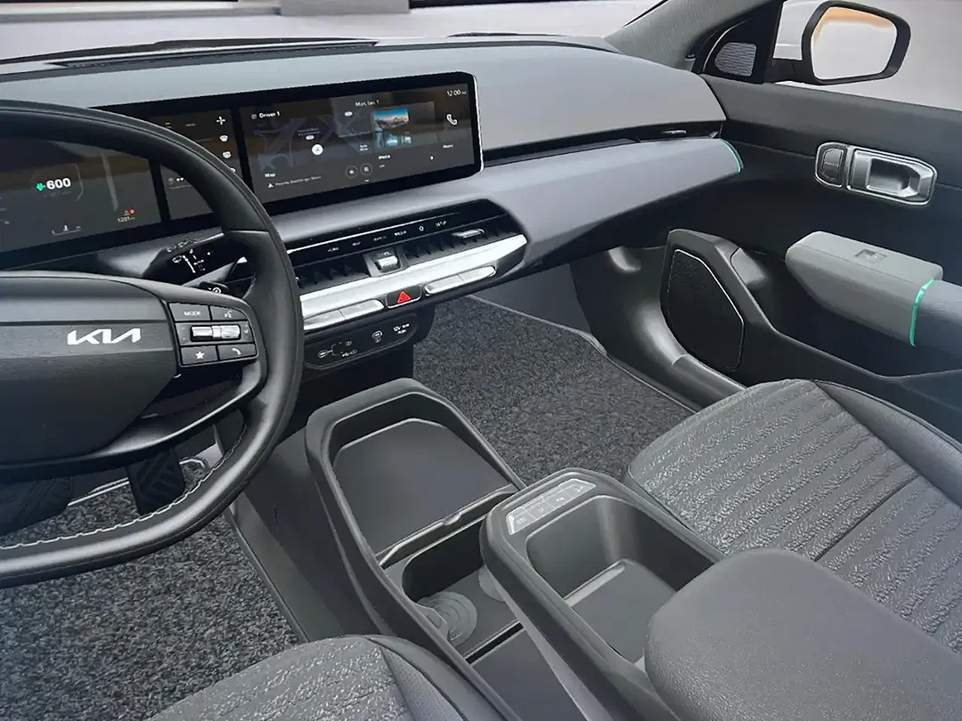 Kia EV4 Air - Thumbnail 8
