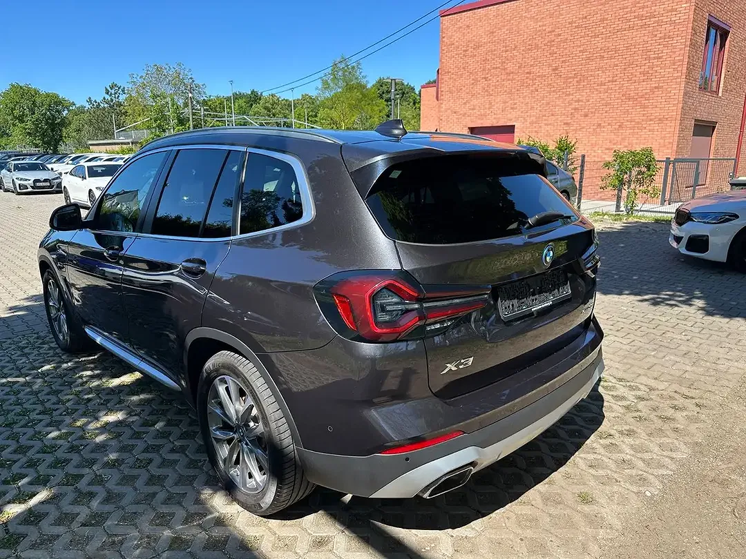 BMW X3 - Thumbnail 7