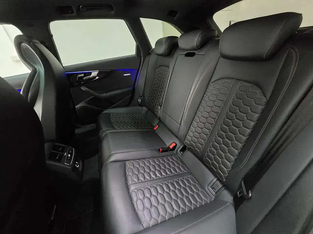 Audi RS4 2.9 TFSI quattro RS Avant exclusive - Thumbnail 10