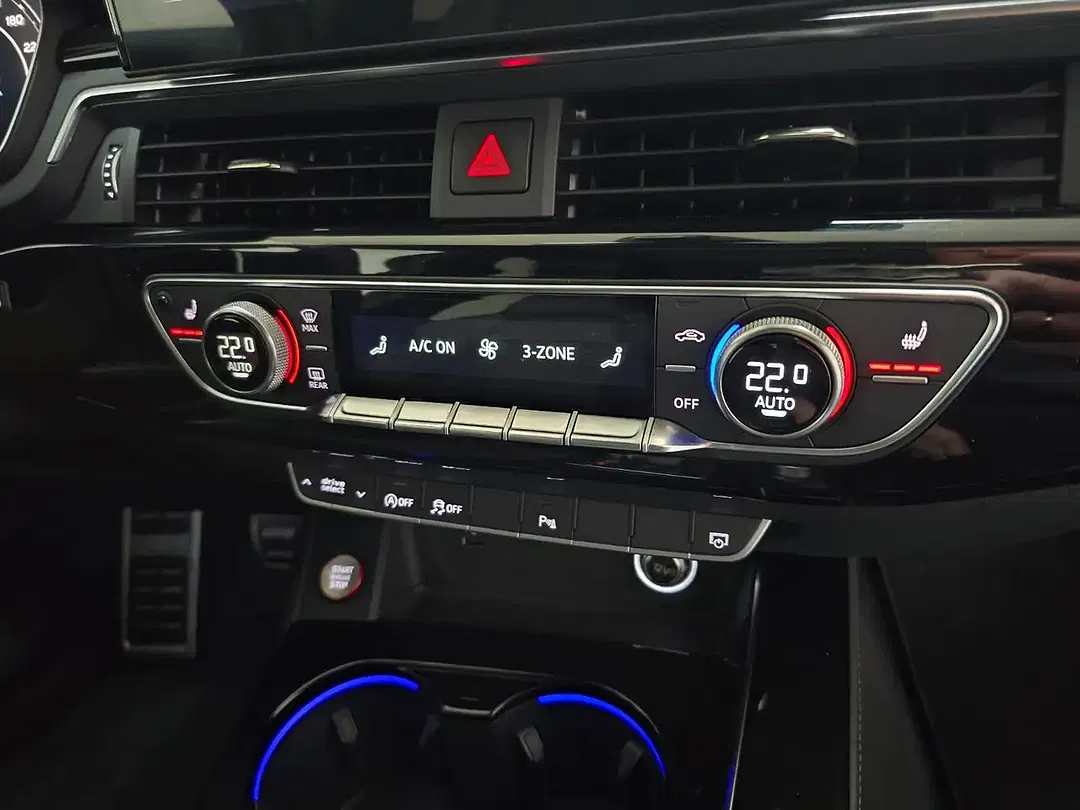 Audi RS4 2.9 TFSI quattro RS Avant exclusive - Thumbnail 14