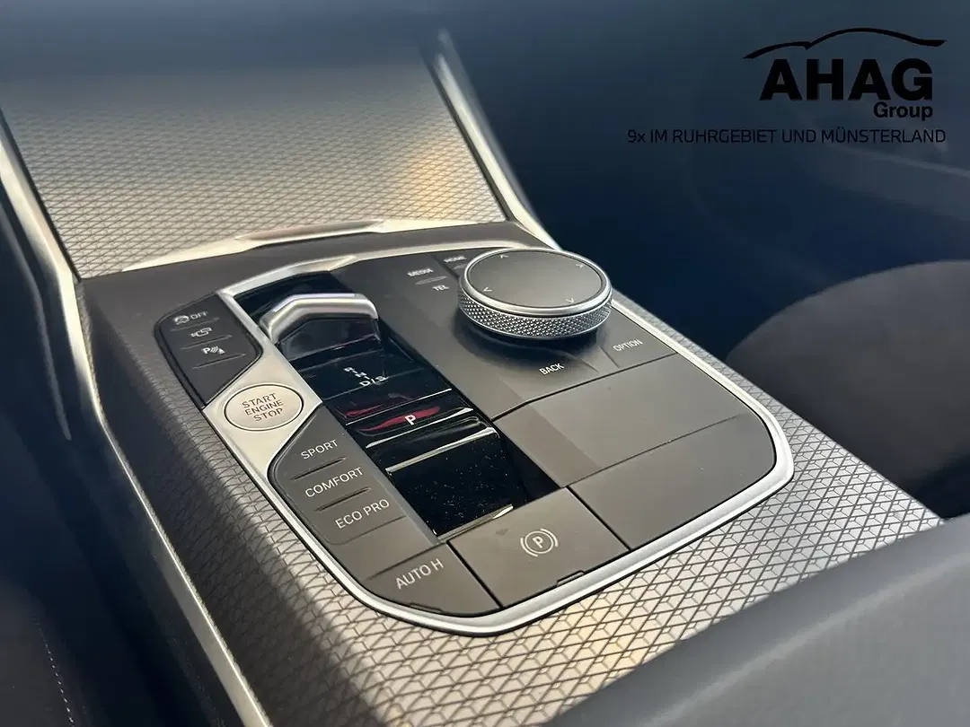 BMW 320 Touring M Sport - Thumbnail 10