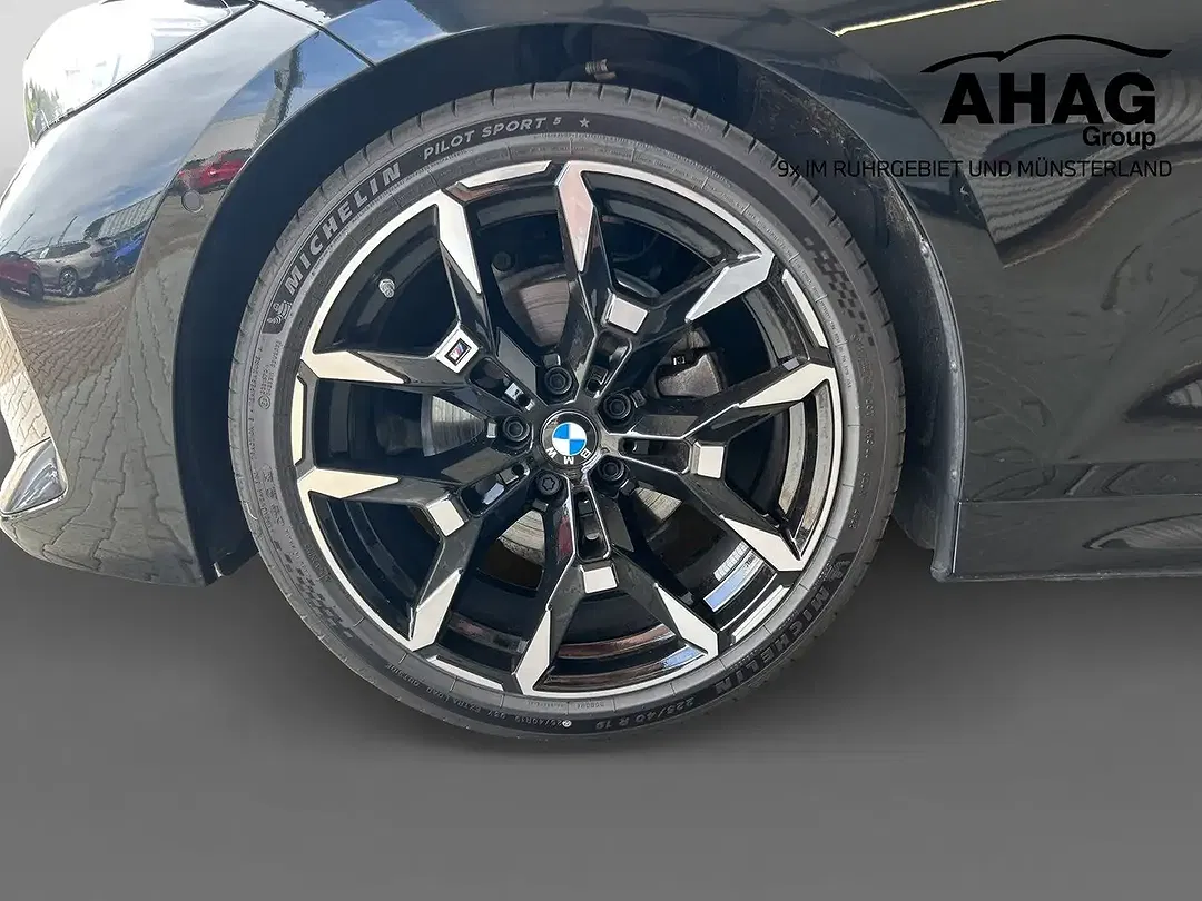 BMW 320 Touring M Sport - Thumbnail 12