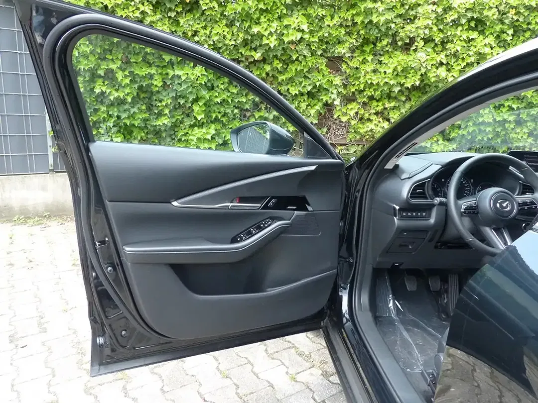 Mazda CX-30 2.0 e-SKYACTIV 6MT Exclusive-Line - Thumbnail 8