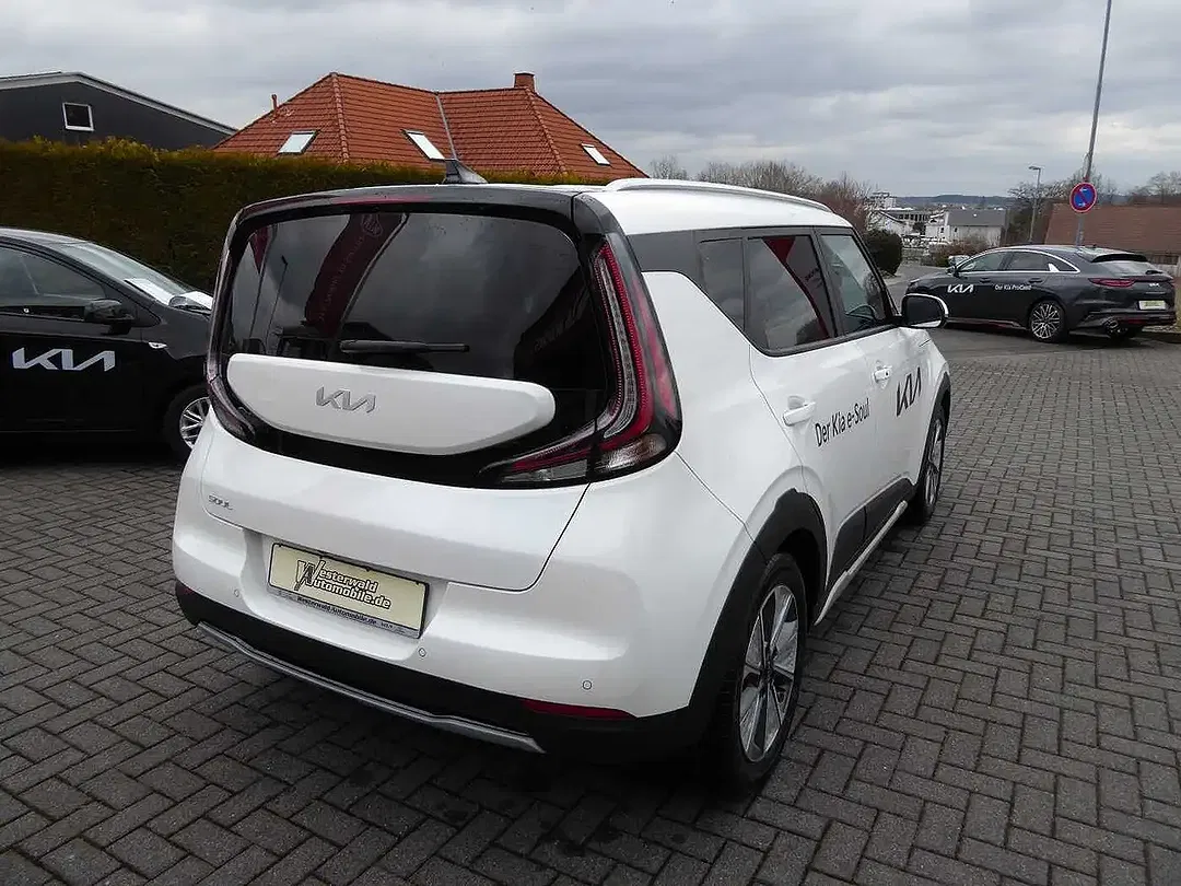 Kia Soul 64 kWh Design - Thumbnail 5