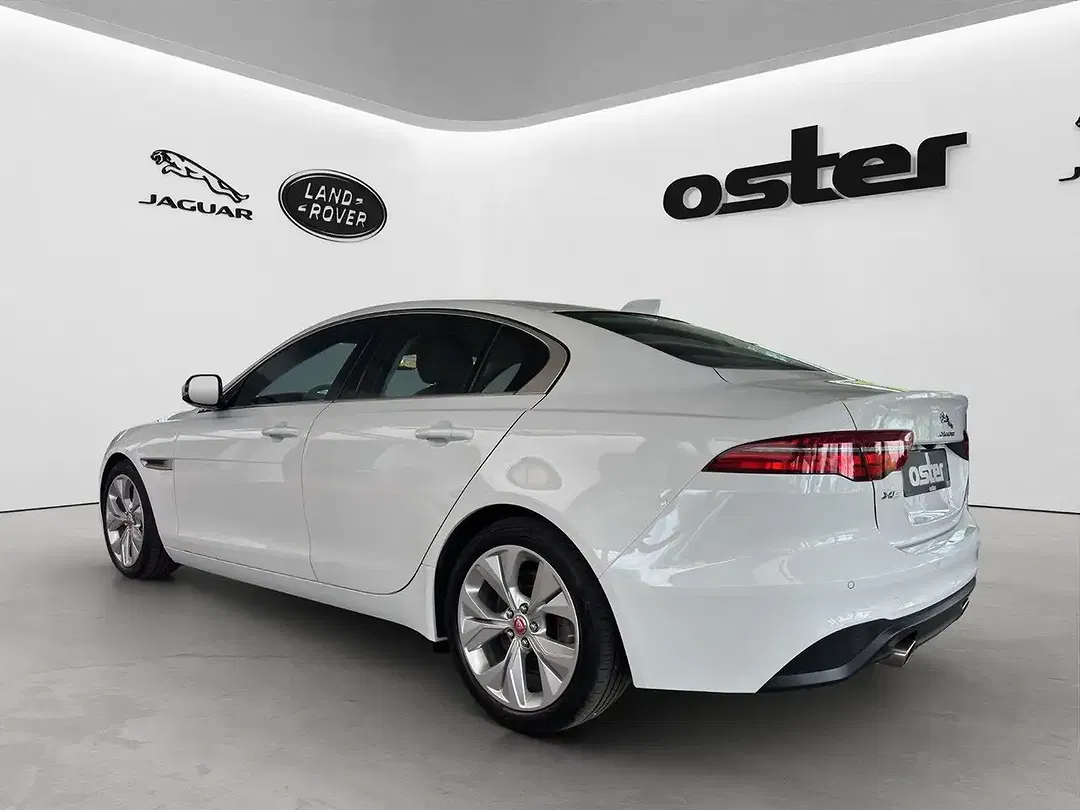 Jaguar XE P250 S - Thumbnail 6