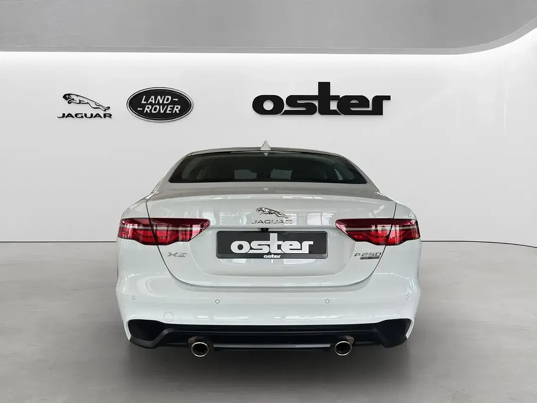 Jaguar XE P250 S - Thumbnail 7