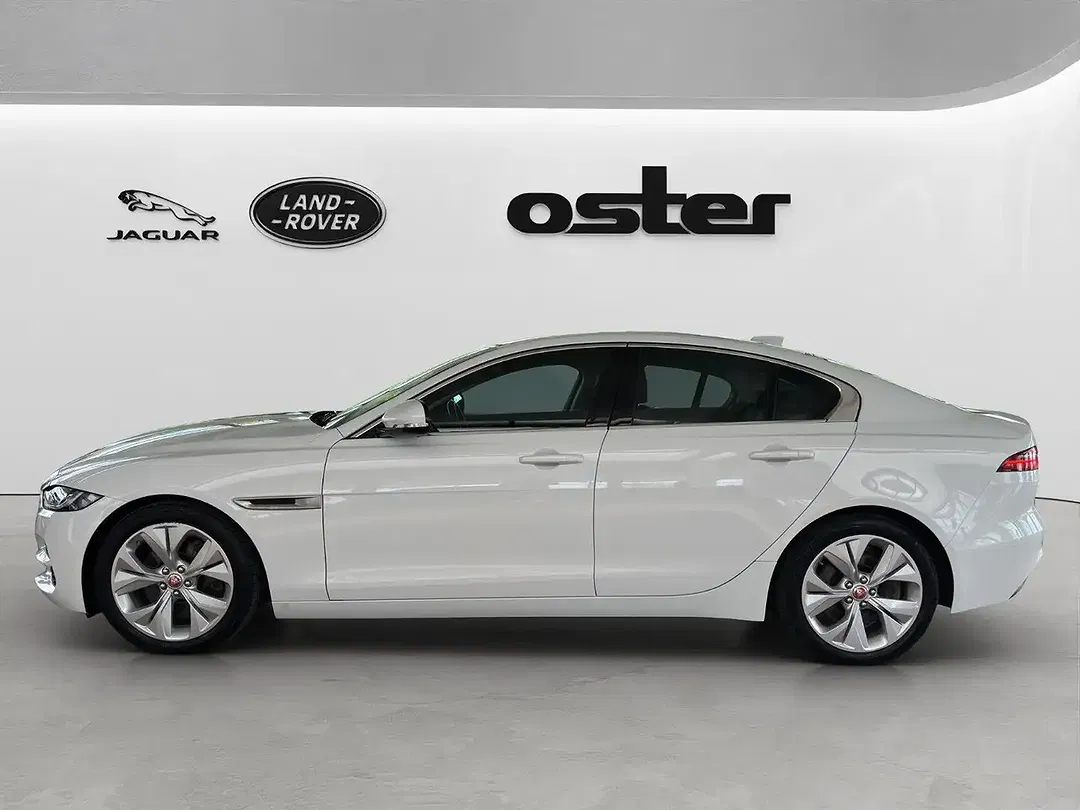 Jaguar XE P250 S - Thumbnail 8