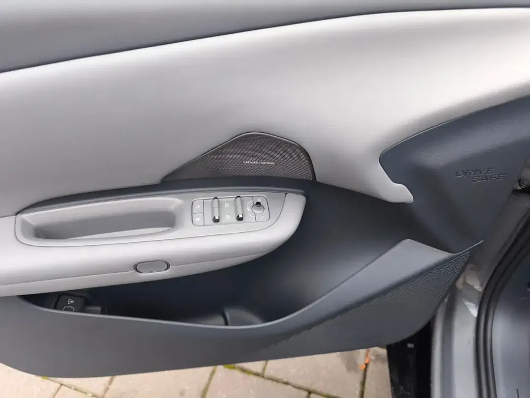 Lynk & Co 02 - foto 15