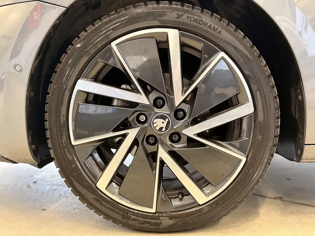 Skoda Octavia 1.5 TSI MHEV DSG Sportline - Thumbnail 3