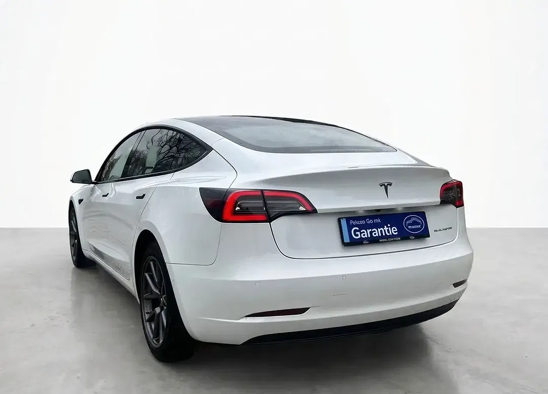 Tesla Model 3 RWD Standard Range - foto 2