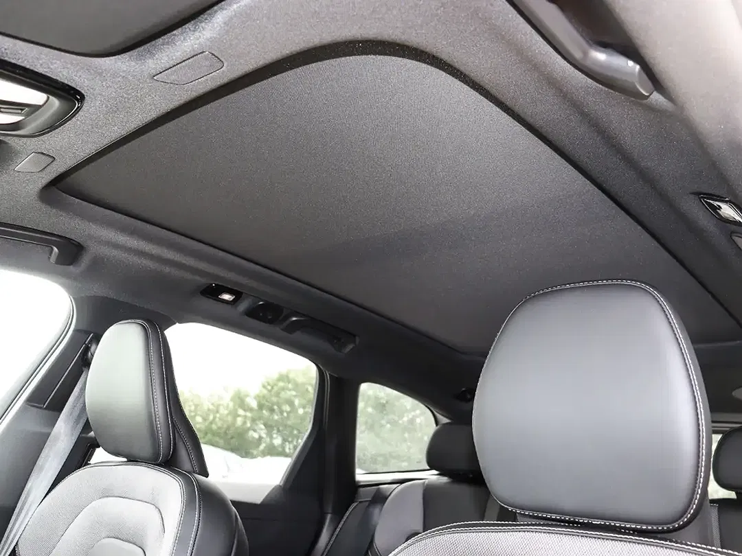 Volvo XC60 B4 Plus Dark - Thumbnail 13