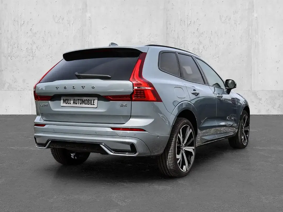 Volvo XC60 B4 Plus Dark - foto 2