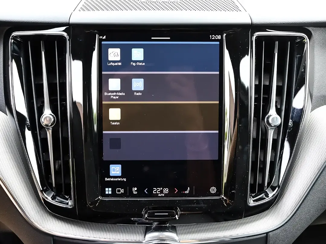 Volvo XC60 B4 Plus Dark - Thumbnail 8
