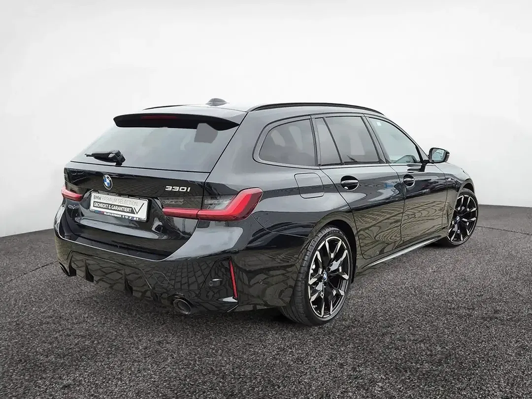 BMW 330 xDrive Touring M Sport Pro - Thumbnail 5