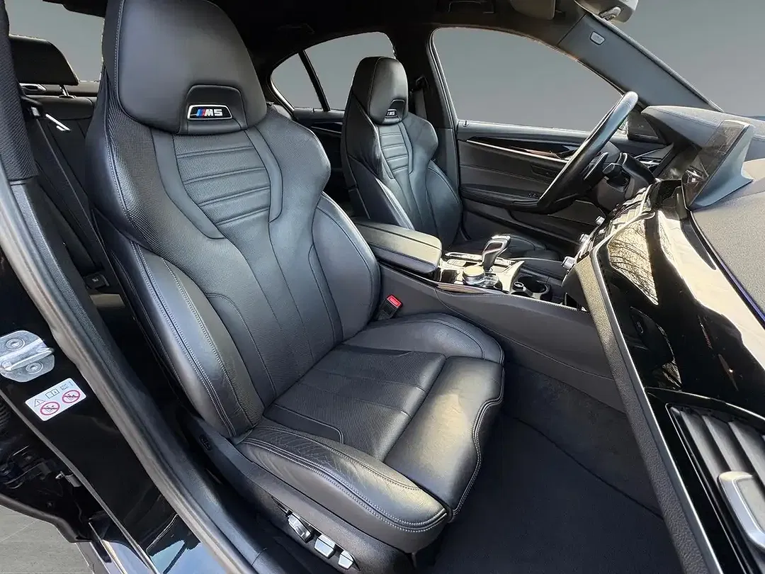 BMW M5 - Thumbnail 7