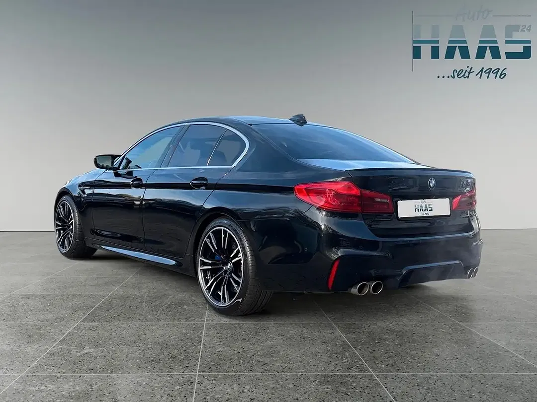 BMW M5 - foto 2