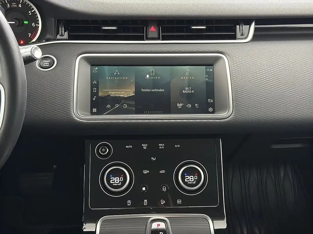 Land Rover Range Rover Hybrid S - Thumbnail 11