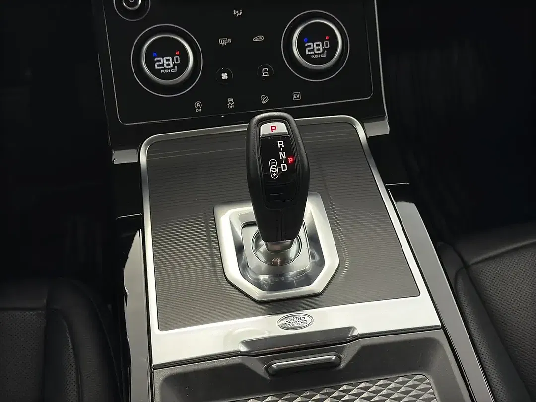Land Rover Range Rover Hybrid S - Thumbnail 12